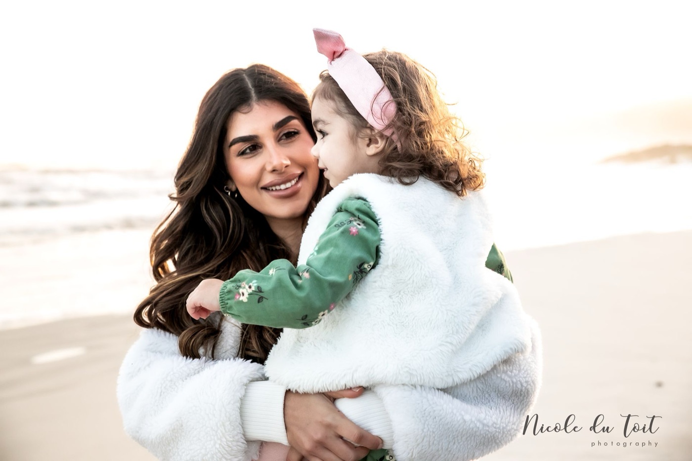 Lifestyle family portrait by Nicole du Toit Photography
